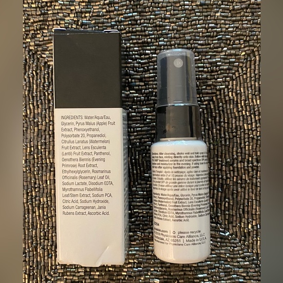 PCA SKIN Hydrating Toner - Picture 2 of 3